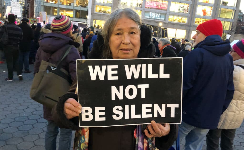 Mujeres Hablan/Women Speak Care Café